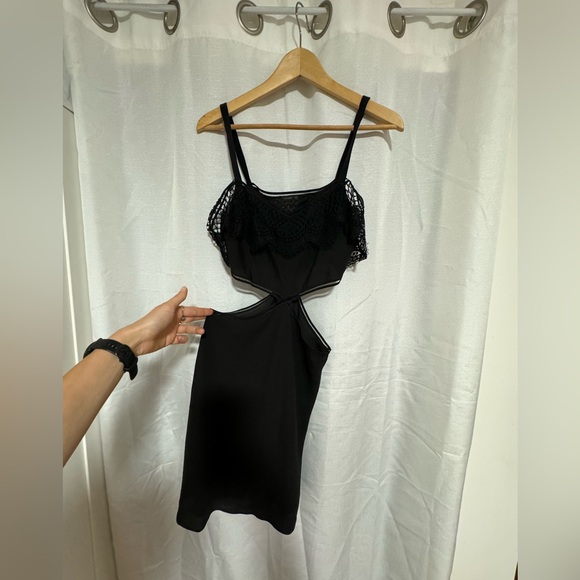 Oysho Mini Dress - Picture 3 of 3